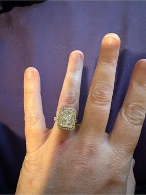 6.02 carat radiant cut lab grown diamond ring. 18k white gold and diamon setting
